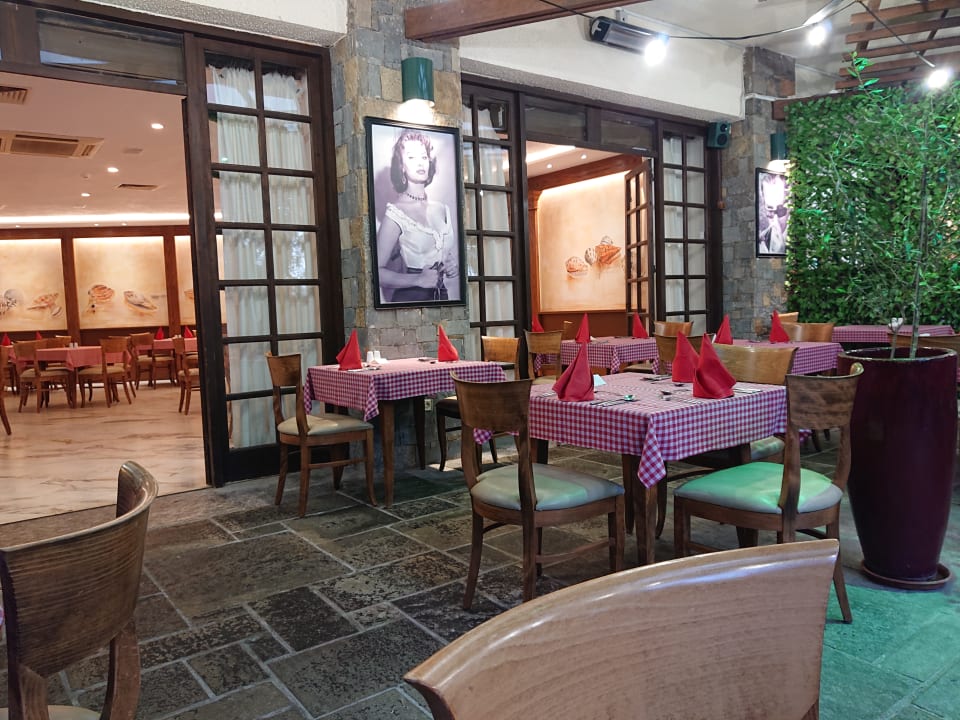 Gastro Apollonia Beach Resort & Spa