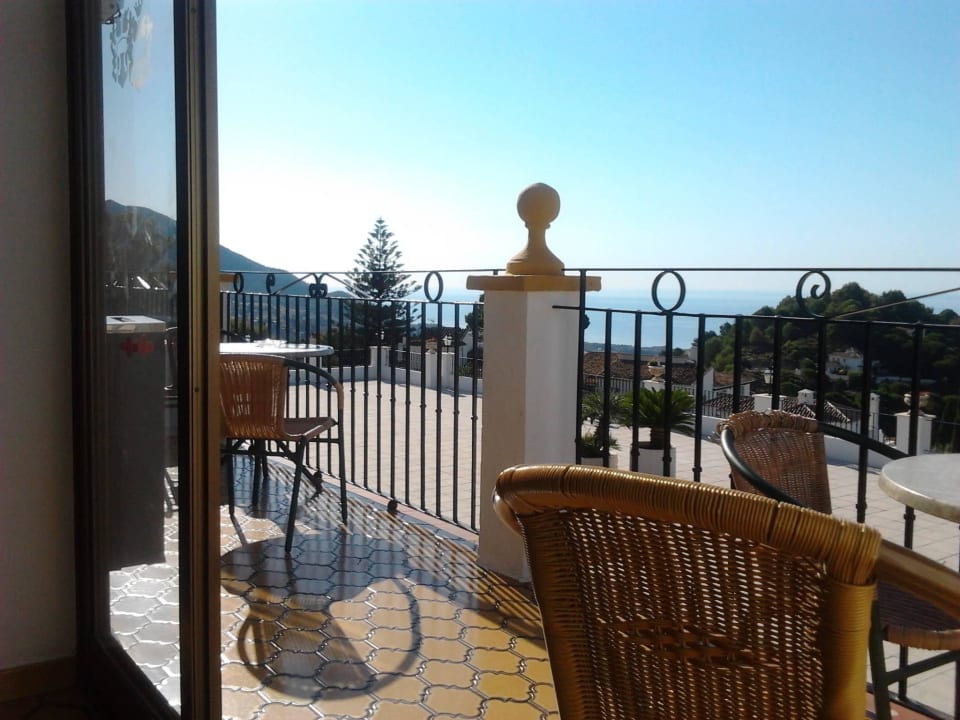 Terrasse und Blick TRH Mijas