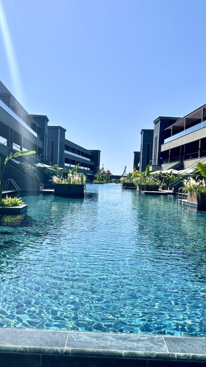 Pool Jacaranda Luxury Resort