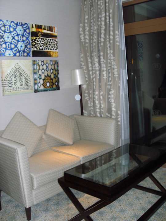 Couch mit Tisch Rixos Al Mairid Ras Al Khaimah