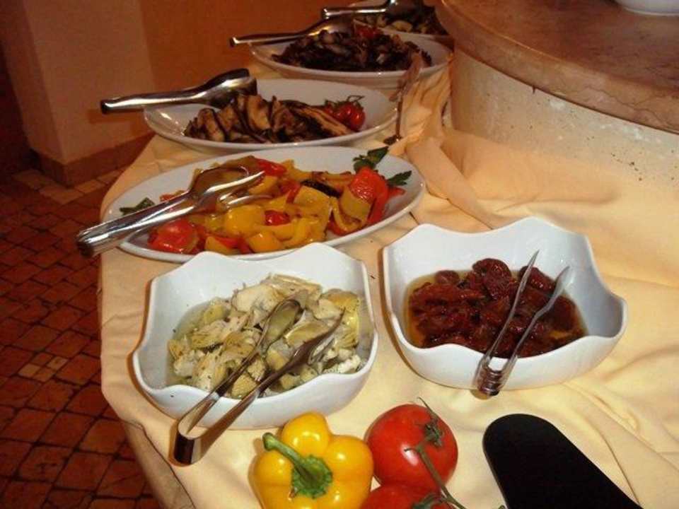 Vorspeisenbüffet zum Abendmenü Alphotel Tyrol