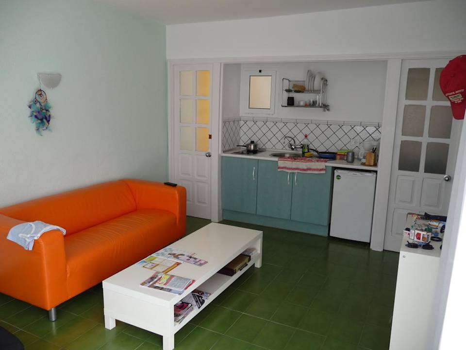 Wohnzimmer mit Küchenzeile Sunny Village