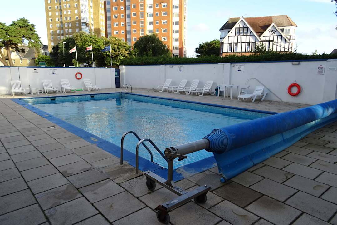 Außenpool The Wessex Hotel