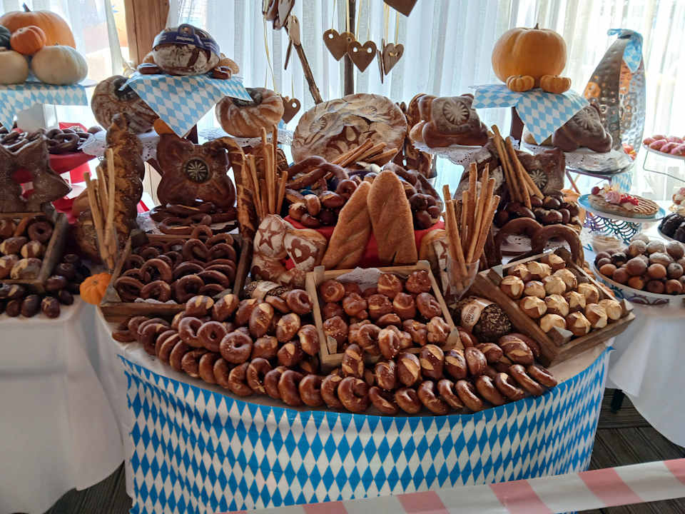 Strand Side Royal Palace Hotel & Spa