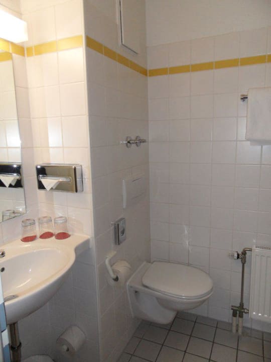 Badezimmer im Familien-superior- zimmer im 4.Stock Tryp by Wyndham Bremen Airport