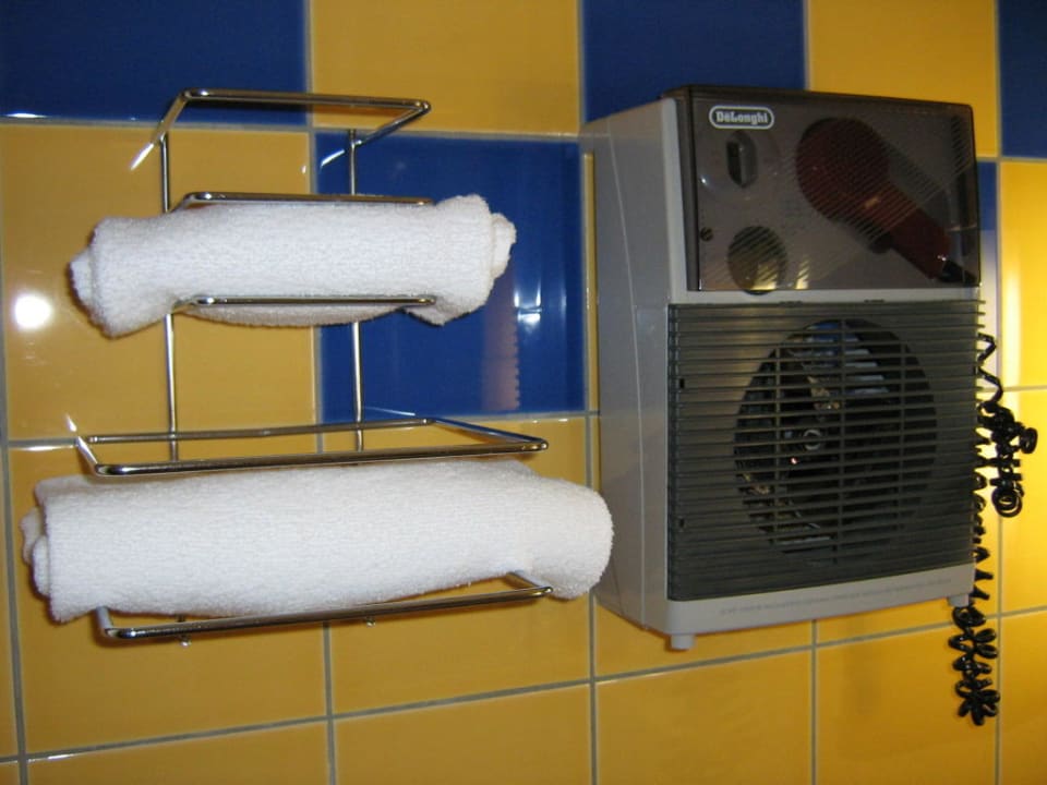 Das Bad im Amysirs Best Western Hotel The Wish