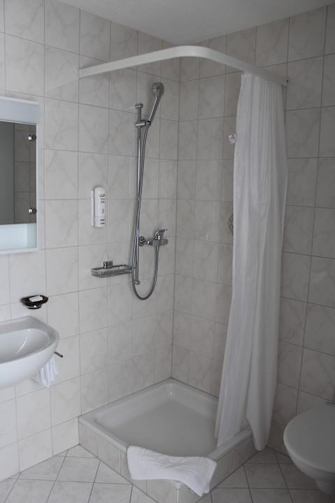 Zimmer gegen Strasse Hotel Al Rom