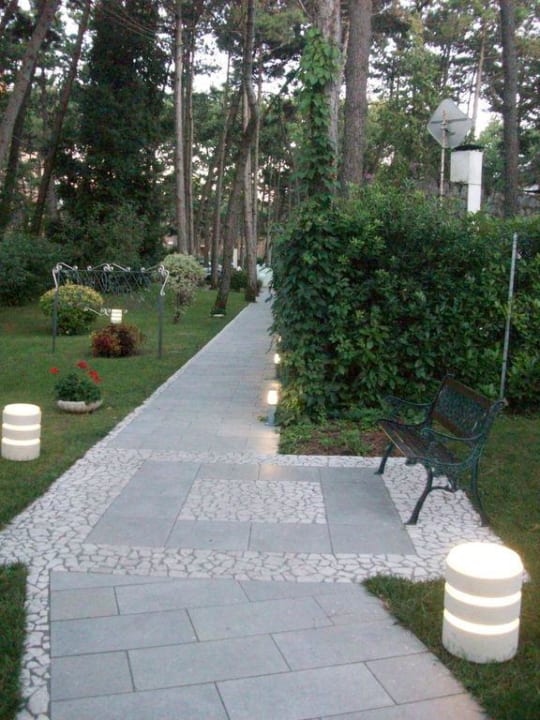 Terrasse/Garten Hotel Eurovil Hotel Eurovil Garni