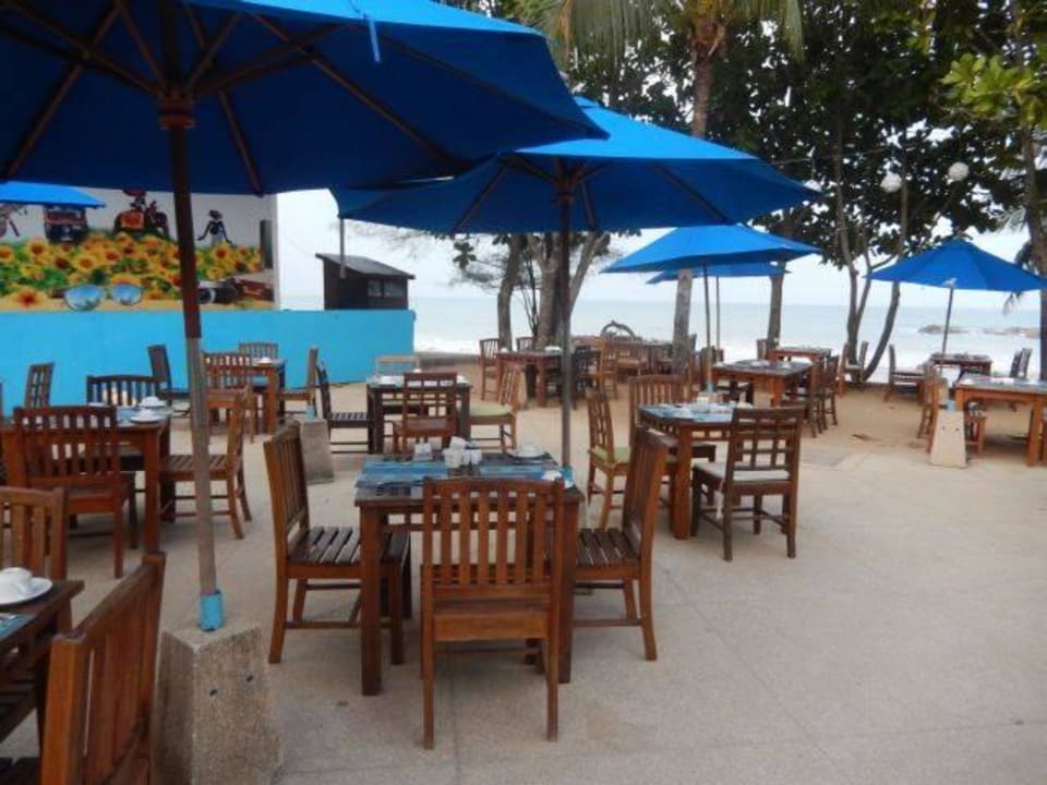 Frühstück direkt am Strand Seaview Khao Lak Resort