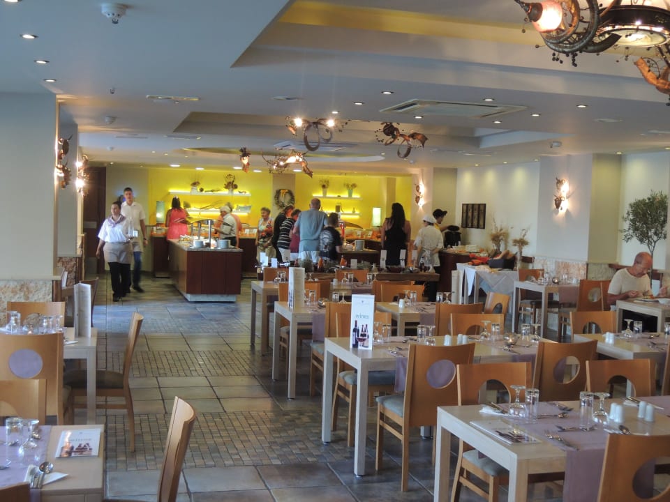 Innenbereich Alianthos Garden Hotel