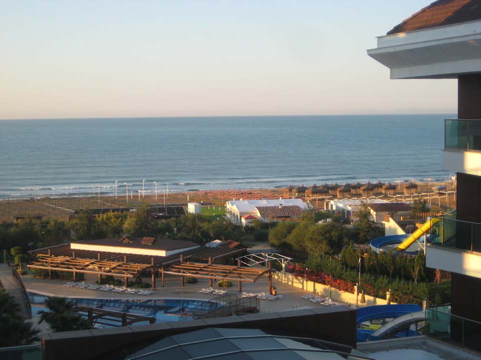 Ausblick von Zimmer 2415 Adalya Ocean Deluxe