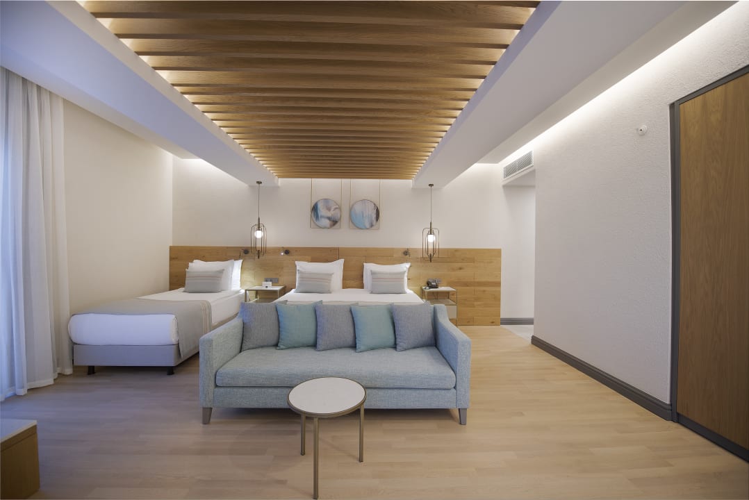 Zimmer Hotel Miramare Beach