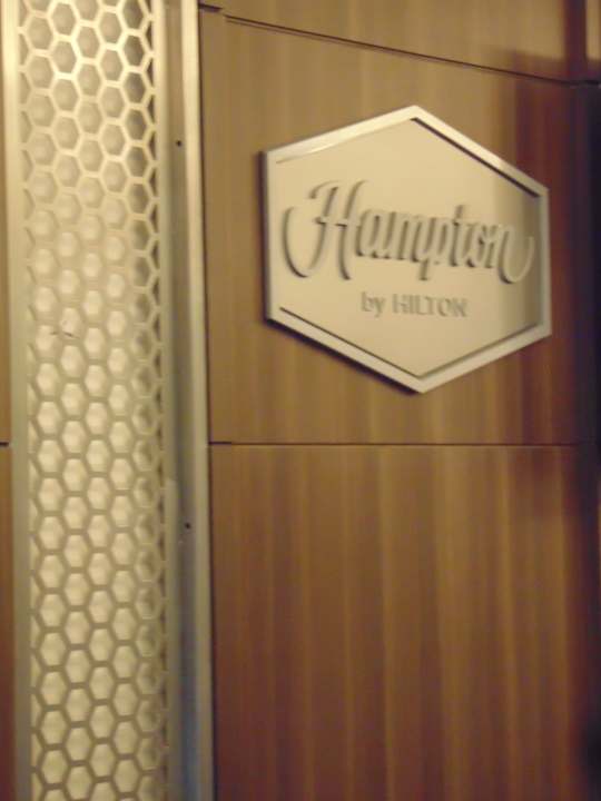 Lobby Hampton By Hilton Dubai Airport