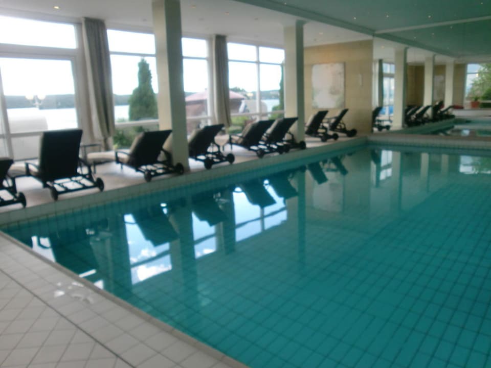 Hallenbad Seehotel Leoni