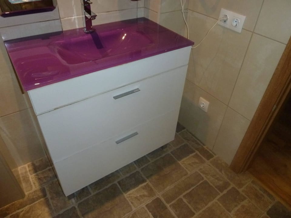 Bad Hotel Santa Ponsa Pins