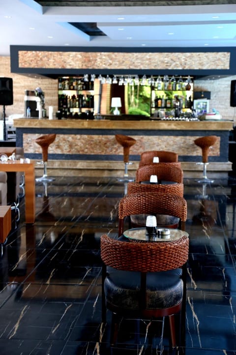 Gastro Ambassador Plaza Hotel