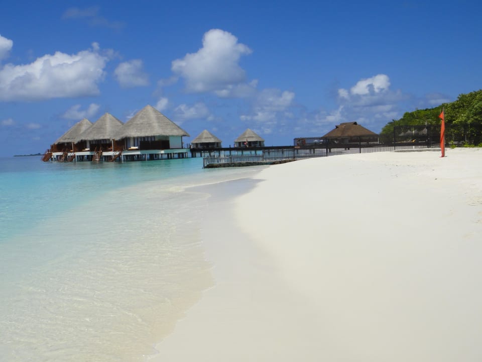 Nordstrand, Blick auf Wasservillen Adaaran Select Meedhupparu Island Resort - Premium All Inclusive