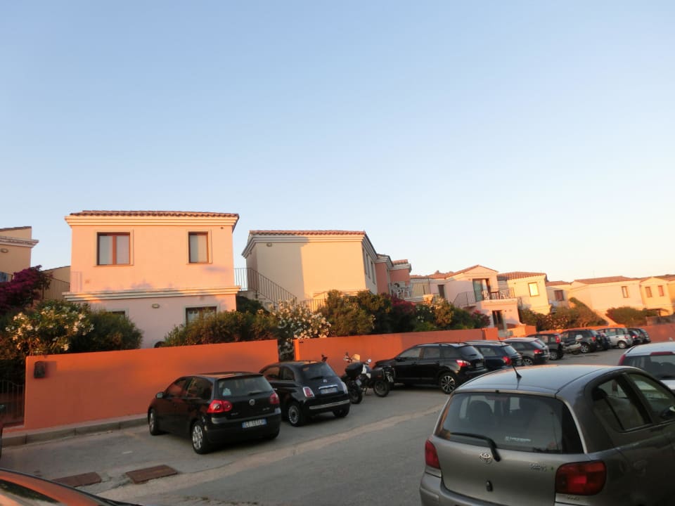 Blick u.a. auf die Appartements Borgo Saraceno Hotel & Spa