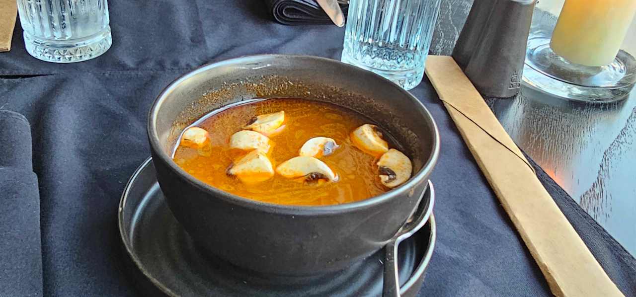 Gastro Serry Beach Resort