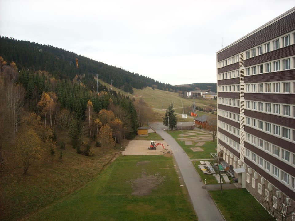 Blick zur Schanze AHORN Hotel Am Fichtelberg