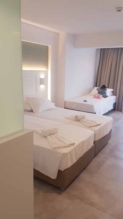 Zimmer Apollon Hotel