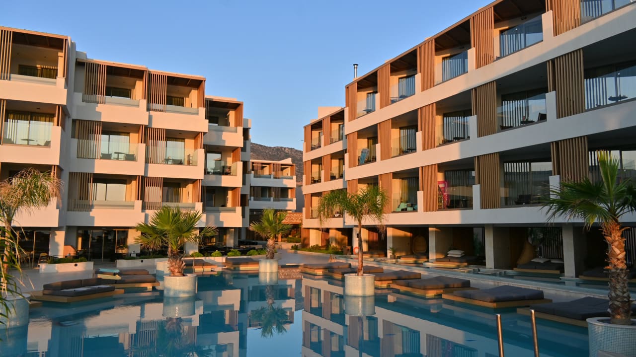 Außenansicht AKASHA Beach Hotel & Spa