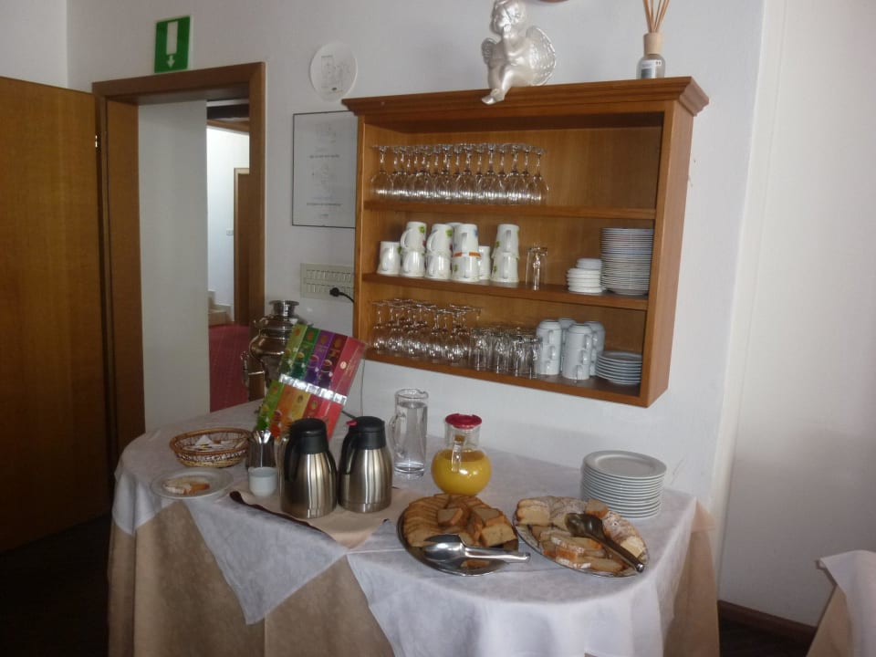 Nachmittagskuchen mit Frühstückskaffee (lau/kalt) Smart Hotel Firn