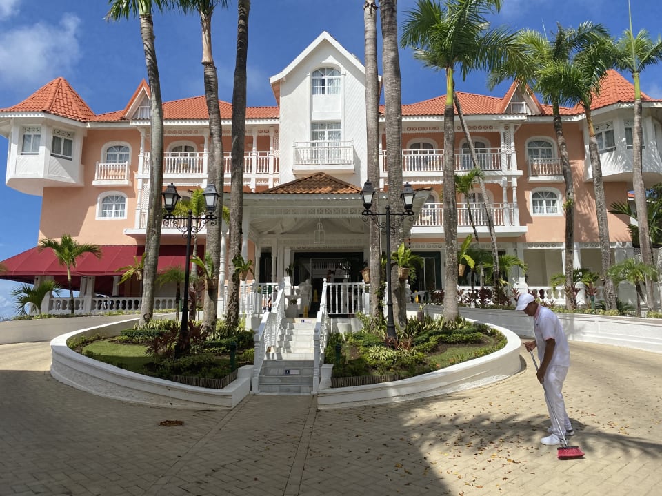 Außenansicht Bahia Principe Grand Samana - Adults Only