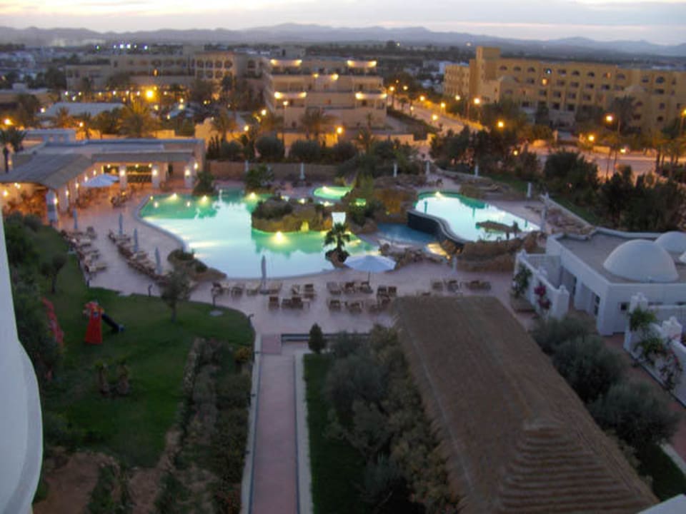 Iberostar Solaria, Poolanlage abends Medina Solaria & Thalasso