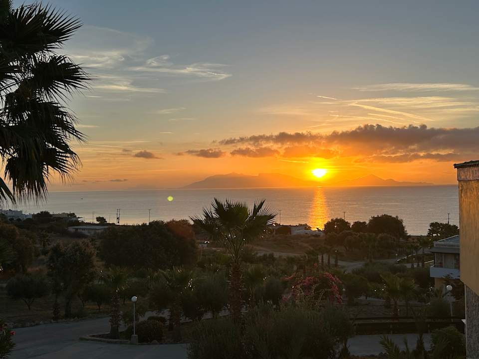 Gartenanlage Grand Blue Beach Hotel