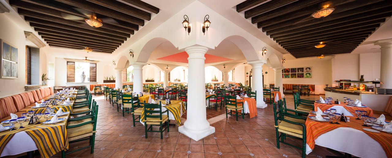 BlueBay Grand Esmeralda BlueBay Grand Esmeralda