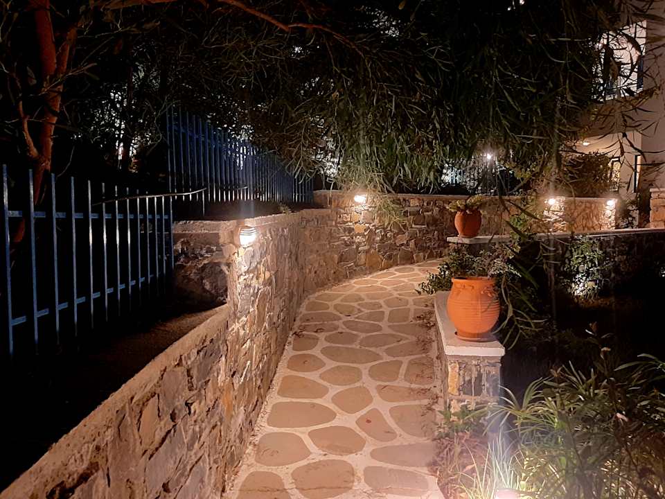 Gartenanlage Ekaterini Hotel