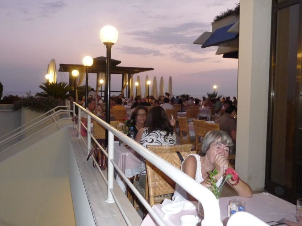 Terrasse beim Abendessen Side Star Elegance