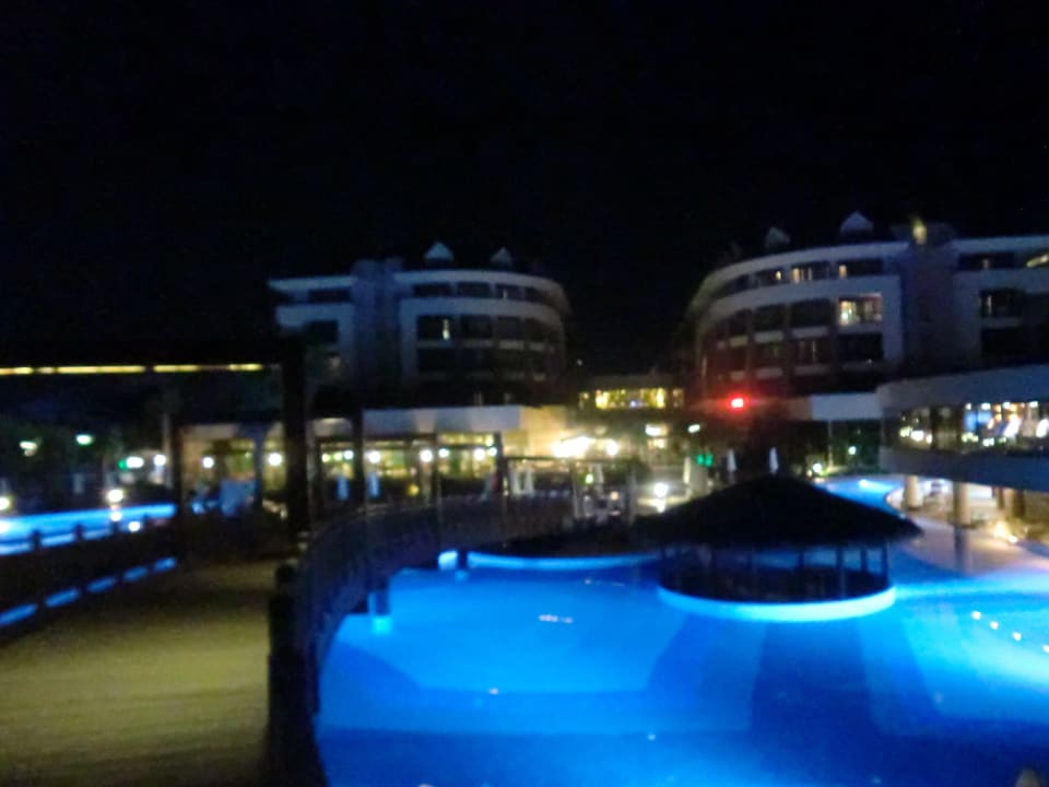 Schönheit der Anlage bei Nacht Sherwood Dreams Resort
