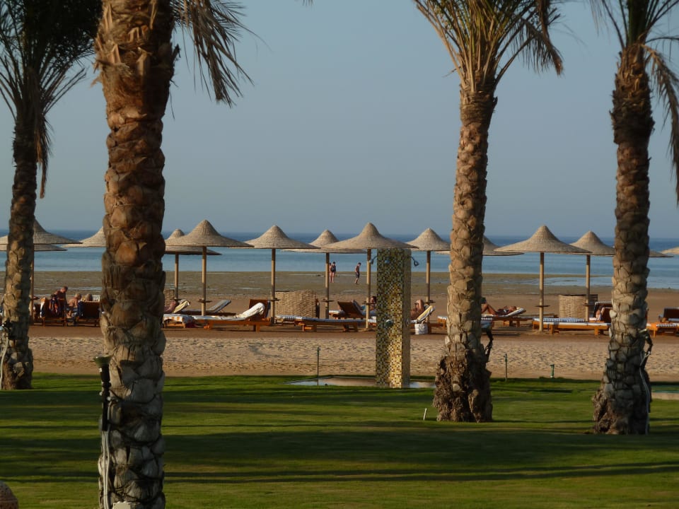 Blick vom Zimmer auf den Strand Stella Beach Resort & Spa Makadi Bay