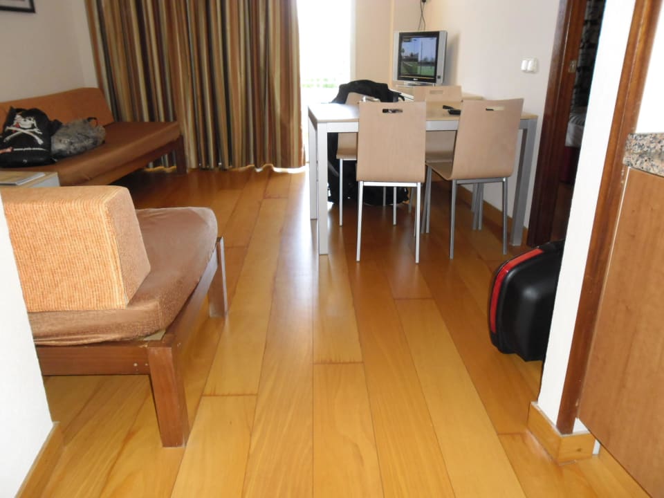 Aufenthaltsraum mit Blick auf Balkon Aparthotel Ivory Playa