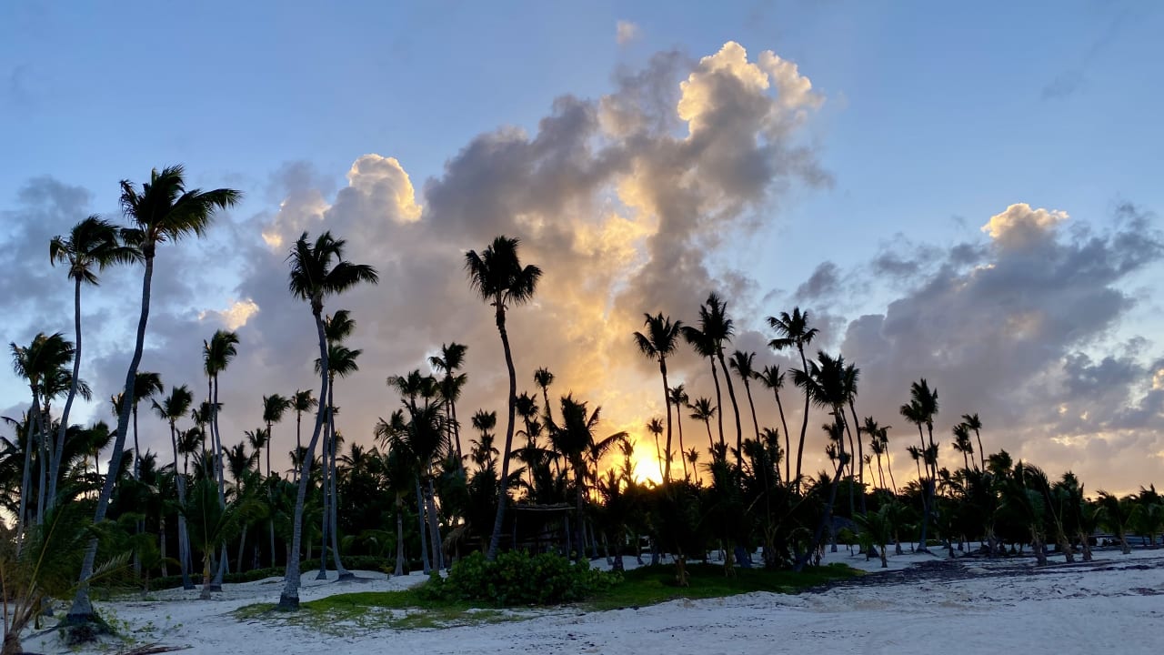 Strand Serenade All Suites - Adults Only Resort