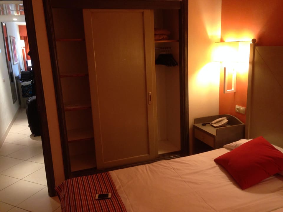 Schlafzimmer allsun App.-Hotel Albatros