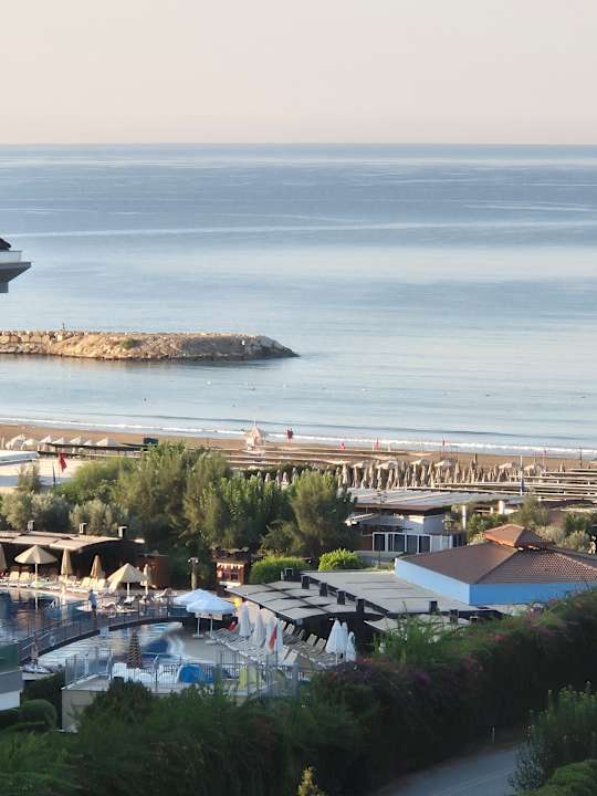 Strand Side Sunport Hotel & Spa