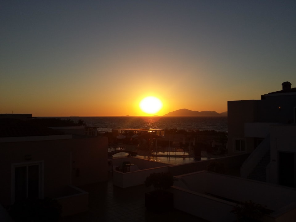 Schöne sonnenuntergänge Atlantica Marmari Palace