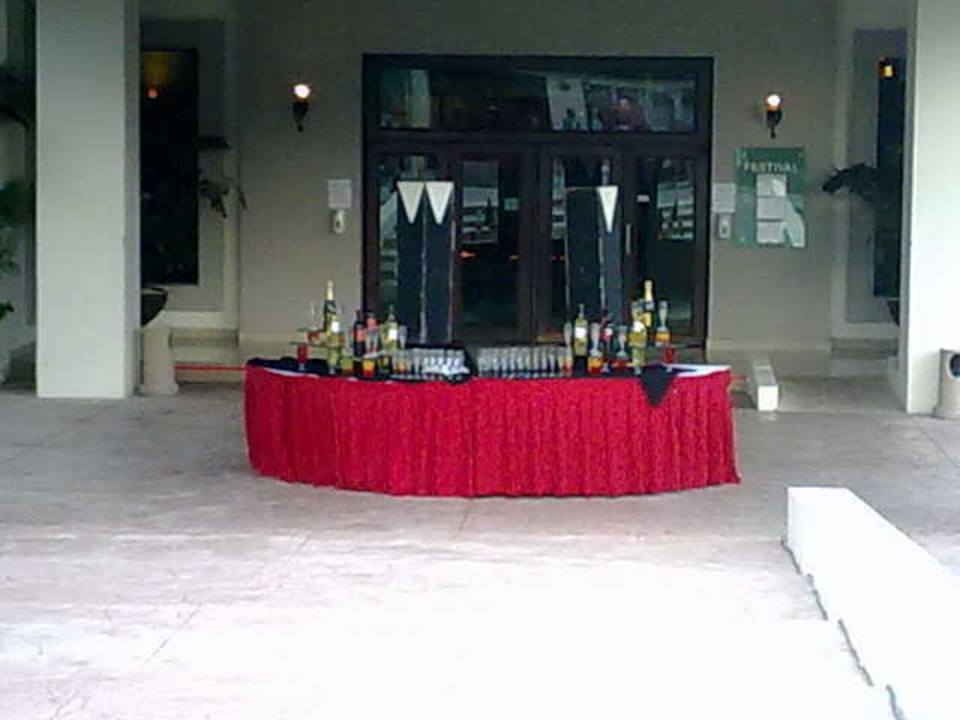 Eingang zum Restaurant BlueBay Grand Esmeralda