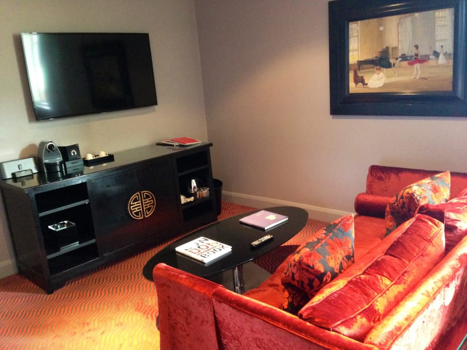 Garnet Suite 805 The May Fair Hotel