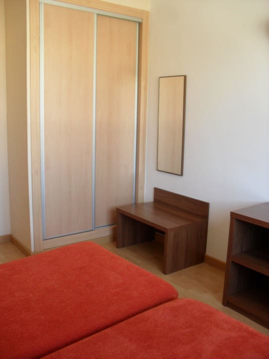 Acabados modernos y funcionales Hotel el Cruce