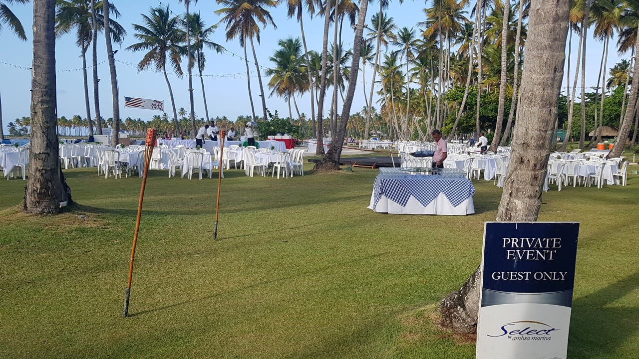 Strand Wyndham Alltra Samana