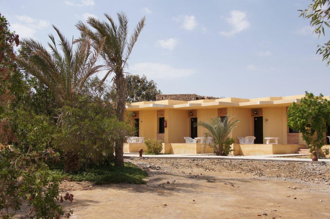 Bungalow Ansicht von der Seeseite Hotel Mangrove Bay Resort