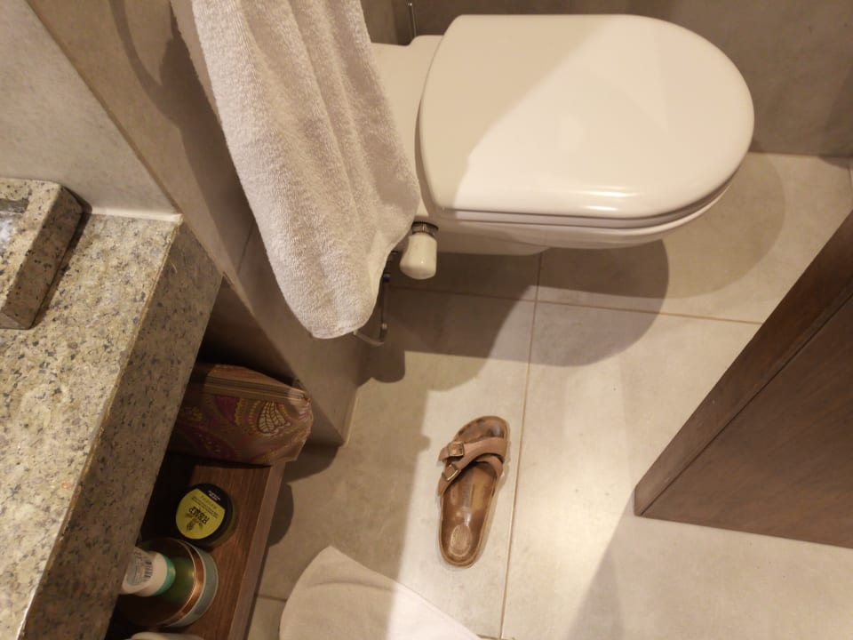 Zimmer Serry Beach Resort