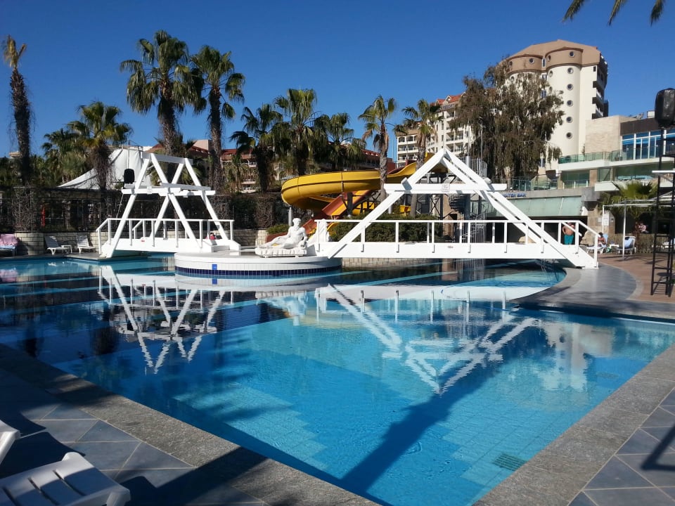 Poolanlage Sealife Buket Resort & Beach