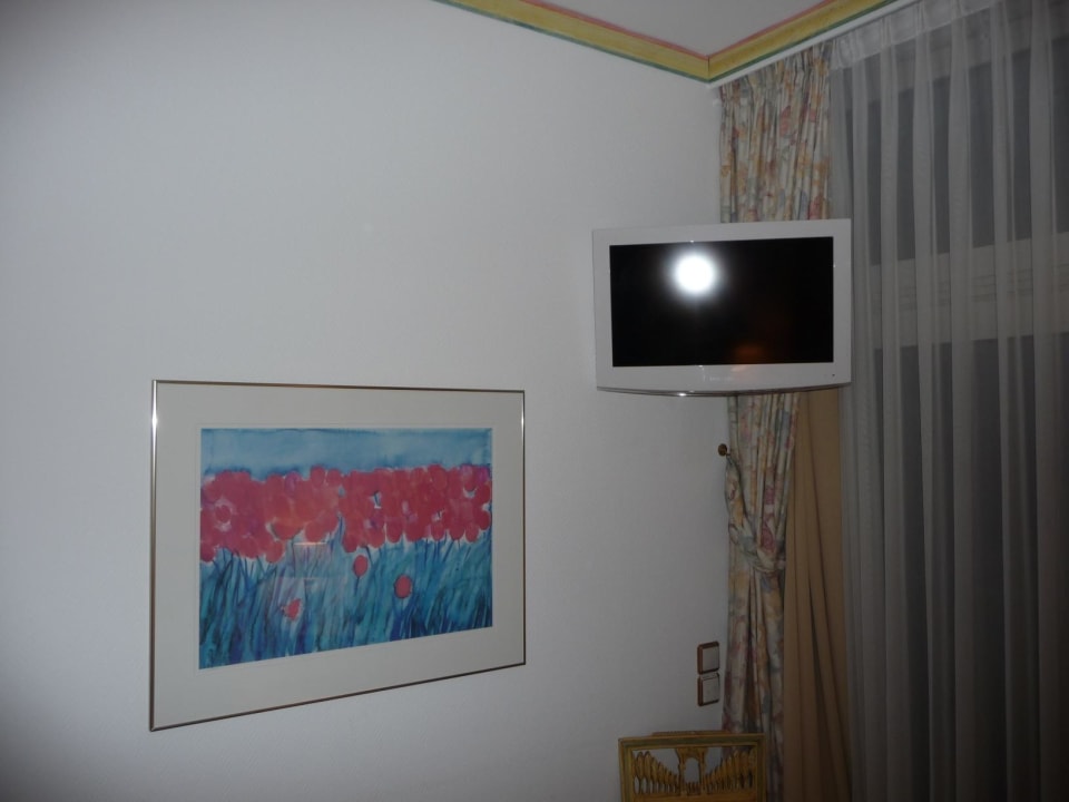 Fernseher Bernstein Villa Kastania