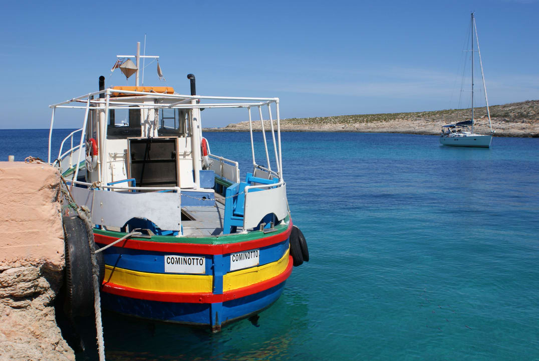 Hotelboot Comino Hotel & Bungalows