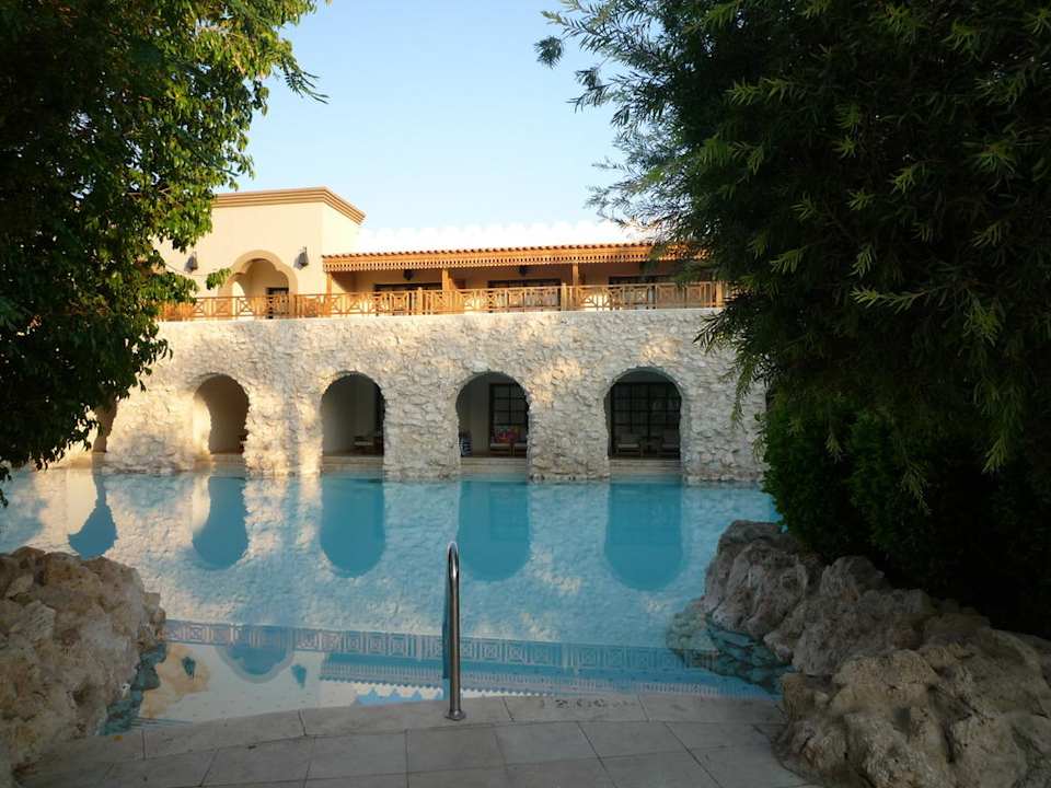 Pool vor den Juniorsuiten Ghazala Gardens